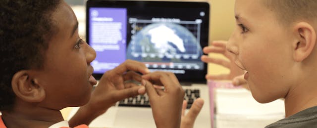 Phenomena-Based Learning and 3D Science: Inspiring Curiosity and Making Sense of the World